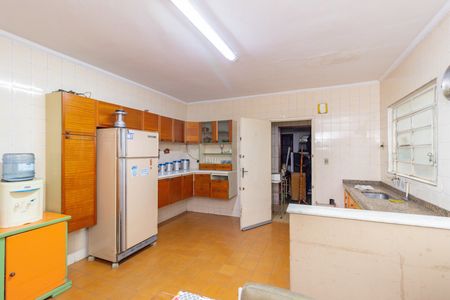 Casa para alugar com 250m², 6 quartos e 2 vagasCozinha