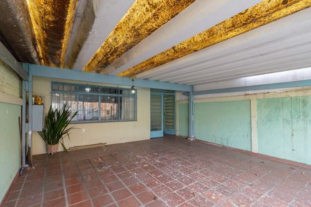 Garagem de casa à venda com 6 quartos, 250m² em Vila dos Remedios, São Paulo