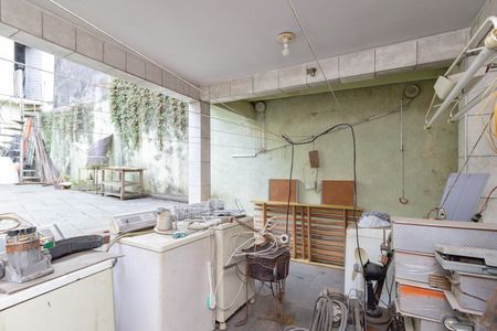 Casa para alugar com 250m², 6 quartos e 2 vagasQuintal dos Fundos
