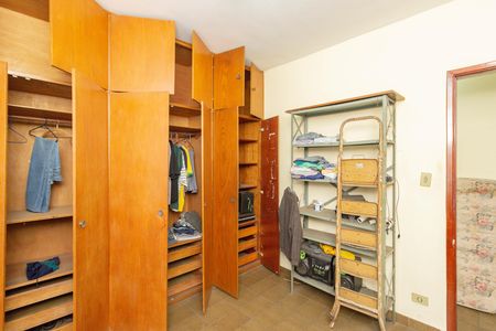 Quarto 2 de casa à venda com 6 quartos, 250m² em Vila dos Remedios, São Paulo