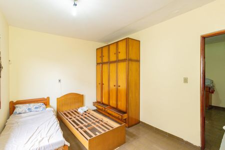Casa para alugar com 250m², 6 quartos e 2 vagasQuarto 4