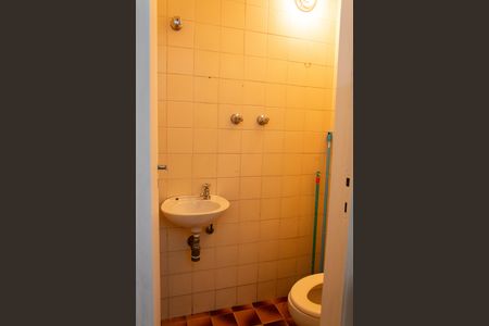 Apartamento à venda com 122m², 3 quartos e 2 vagas Apartamento à venda com 122m², 3 quartos e 2 vagasBanheiro de serviço