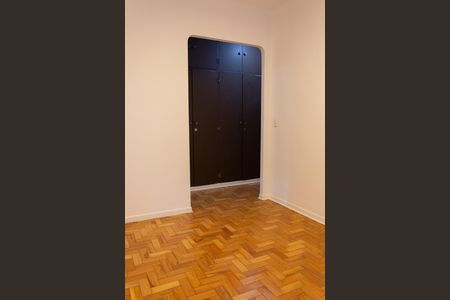 Apartamento à venda com 122m², 3 quartos e 2 vagas Apartamento à venda com 122m², 3 quartos e 2 vagasSuíte