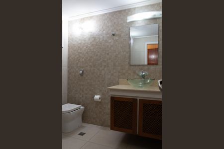 Apartamento à venda com 122m², 3 quartos e 2 vagas Apartamento à venda com 122m², 3 quartos e 2 vagasBanheiro social