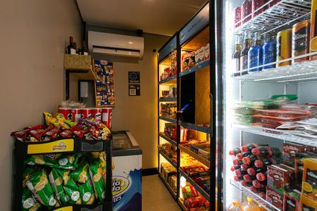 Studio para alugar com 50m², 1 quarto e sem vaga Studio para alugar com 50m², 1 quarto e sem vagaÁrea Comum - Mercado