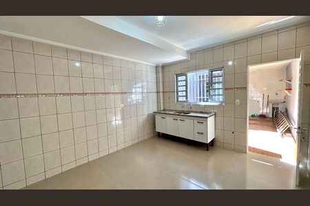 Cozinha de casa para alugar com 2 quartos, 73m² em Jardim Santa Cecilia, Guarulhos