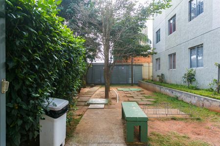Apartamento para alugar com 34m², 2 quartos e sem vagaÁrea comum 