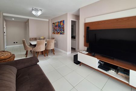 Sala de apartamento à venda com 2 quartos, 83m² em Piratininga, Niterói