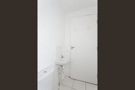 Banheiro  de apartamento para alugar com 2 quartos, 42m² em Vila Chabilandia, São Paulo