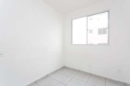 Quarto 2 de apartamento para alugar com 2 quartos, 42m² em Vila Chabilandia, São Paulo