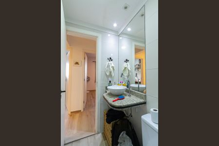 Banheiro de apartamento à venda com 3 quartos, 67m² em Rudge Ramos, São Bernardo do Campo