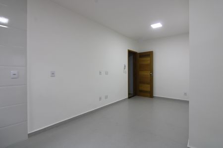 Sala / cozinha de apartamento para alugar com 2 quartos, 46m² em Vila Talarico, São Paulo