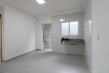 Sala / cozinha de apartamento para alugar com 2 quartos, 46m² em Vila Talarico, São Paulo