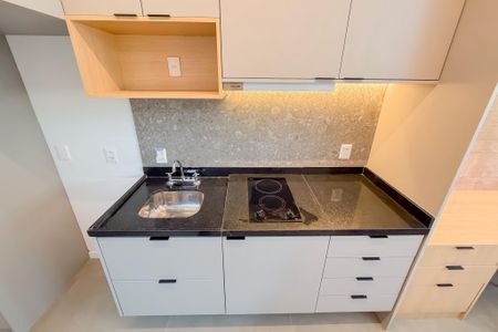 Studio para alugar com 25m², 1 quarto e sem vaga Studio para alugar com 25m², 1 quarto e sem vagaCozinha