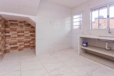 Cozinha de casa para alugar com 1 quarto, 30m² em Balneário Dom Carlos, São Paulo