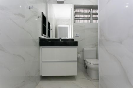 Casa à venda com 290m², 6 quartos e 3 vagasBanheiro
