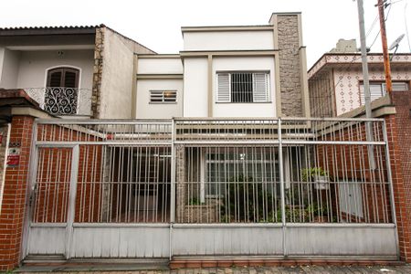 Casa à venda com 290m², 6 quartos e 3 vagasFachada