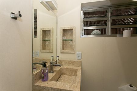 Casa à venda com 290m², 6 quartos e 3 vagasLavabo