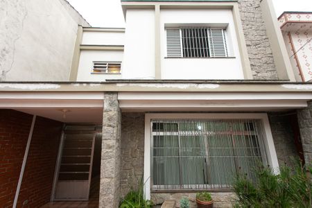 Casa à venda com 290m², 6 quartos e 3 vagasFachada