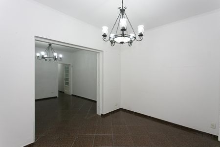 Casa à venda com 290m², 6 quartos e 3 vagasSala 2