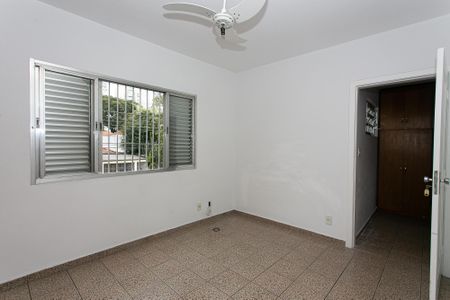 Casa à venda com 290m², 6 quartos e 3 vagasQuarto 1