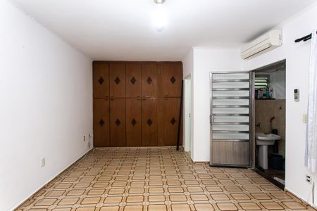 Casa à venda com 290m², 6 quartos e 3 vagasSuíte 2