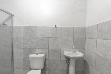 Casa para alugar com 100m², 2 quartos e 2 vagasBanheiro Suíte