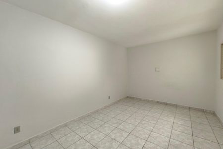 Casa para alugar com 100m², 2 quartos e 2 vagasQuarto Suíte