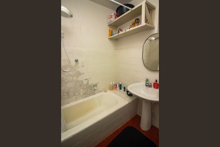 Apartamento à venda com 61m², 2 quartos e sem vaga Apartamento à venda com 61m², 2 quartos e sem vagaBanheiro