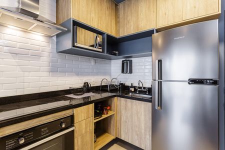 Cozinha de apartamento para alugar com 1 quarto, 45m² em Indianópolis, São Paulo