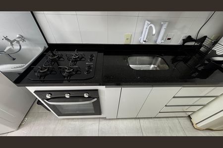 Cozinha de apartamento à venda com 2 quartos, 48m² em Cidade São Jorge, Santo André