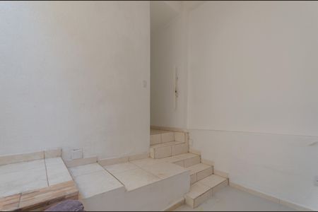 Entrada de casa para alugar com 1 quarto, 30m² em Ipiranga, São Paulo