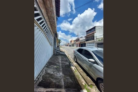 Casa à venda com 1 quarto, 201m² em Taboão, Diadema
