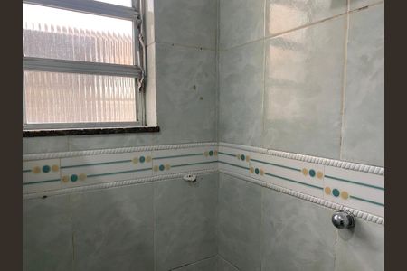 Banheiro de apartamento para alugar com 3 quartos, 60m² em Bonsucesso, Rio de Janeiro