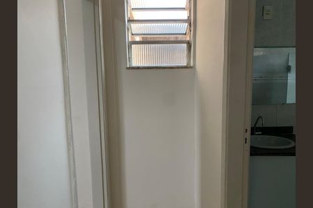 Corredor de apartamento para alugar com 3 quartos, 60m² em Bonsucesso, Rio de Janeiro