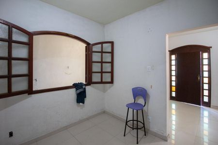Casa para alugar com 275m², 2 quartos e 2 vagas Casa para alugar com 275m², 2 quartos e 2 vagasSala de Jantar