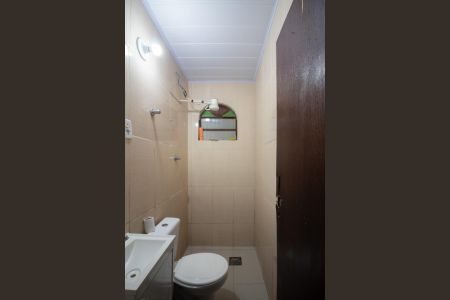 Casa para alugar com 275m², 2 quartos e 2 vagas Casa para alugar com 275m², 2 quartos e 2 vagasBanheiro