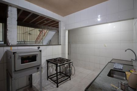 Casa para alugar com 275m², 2 quartos e 2 vagas Casa para alugar com 275m², 2 quartos e 2 vagasCozinha