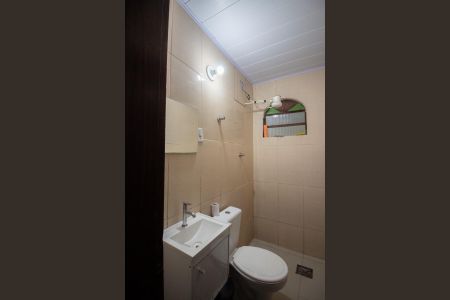 Banheiro de casa para alugar com 2 quartos, 275m² em Chácara Confisco, Contagem