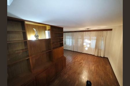 Casa à venda com 3 quartos, 176m² em Indianópolis, São Paulo