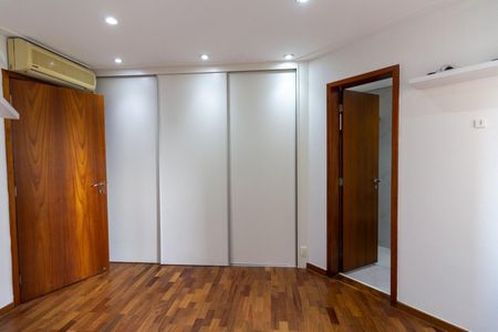 Quarto de apartamento à venda com 3 quartos, 168m² em Brooklin, São Paulo