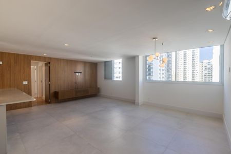 Apartamento para alugar com 100m², 2 quartos e 1 vaga Apartamento para alugar com 100m², 2 quartos e 1 vagaSala