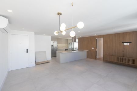 Apartamento para alugar com 100m², 2 quartos e 1 vaga Apartamento para alugar com 100m², 2 quartos e 1 vagaSala