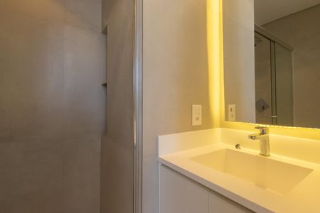 Apartamento para alugar com 100m², 2 quartos e 1 vaga Apartamento para alugar com 100m², 2 quartos e 1 vagaBanheiro da Suíte 2