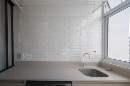 Apartamento para alugar com 100m², 2 quartos e 1 vaga Apartamento para alugar com 100m², 2 quartos e 1 vagaÁrea de Serviço