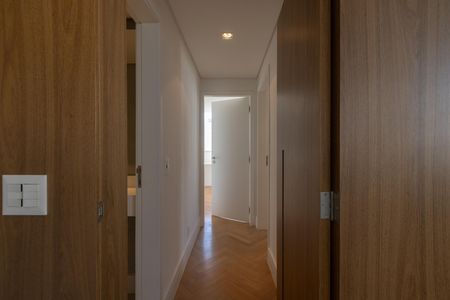 Apartamento para alugar com 100m², 2 quartos e 1 vaga Apartamento para alugar com 100m², 2 quartos e 1 vagaCorredor