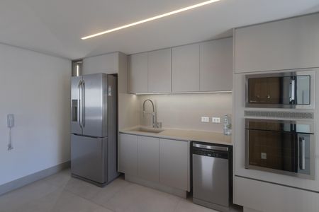 Apartamento para alugar com 100m², 2 quartos e 1 vaga Apartamento para alugar com 100m², 2 quartos e 1 vagaCozinha
