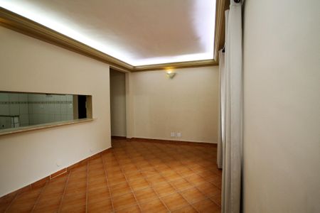 Sala de apartamento para alugar com 2 quartos, 56m² em Jardim da Gloria, Cotia