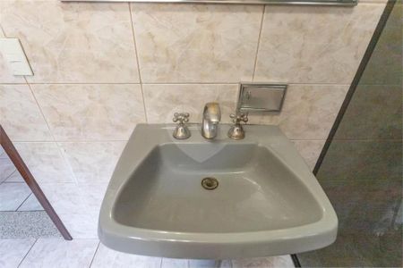 Casa à venda com 4 quartos, 300m² em Centro, Diadema