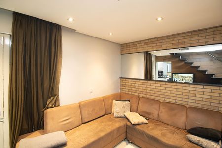 Sala  de casa para alugar com 3 quartos, 70m² em Vila Pedro Moreira, Guarulhos